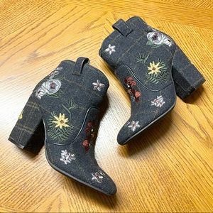 INDIGO Embroidered Plaid Heeled Booties Size 6
